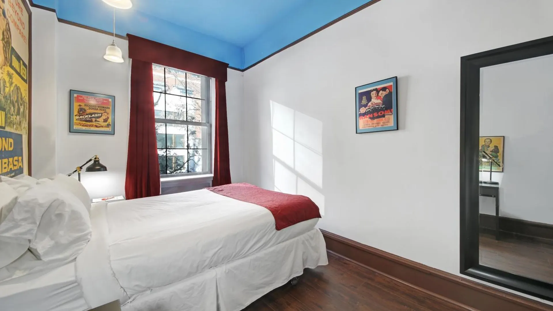 Chelsea Pines Inn New York Hotel
