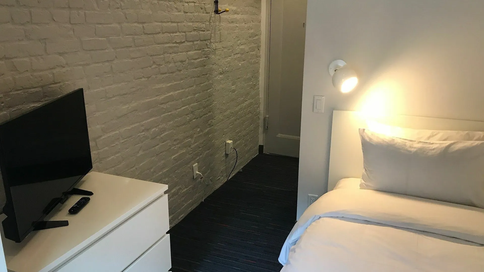 Chelsea Pines Inn New York